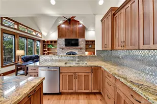 4980 Black Fox Cir, Elizabeth, CO 80107 - Photo 17