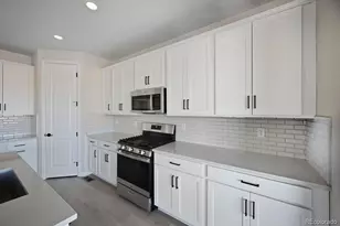 16897 W 92nd Dr, Arvada, CO 80007 - Photo 5