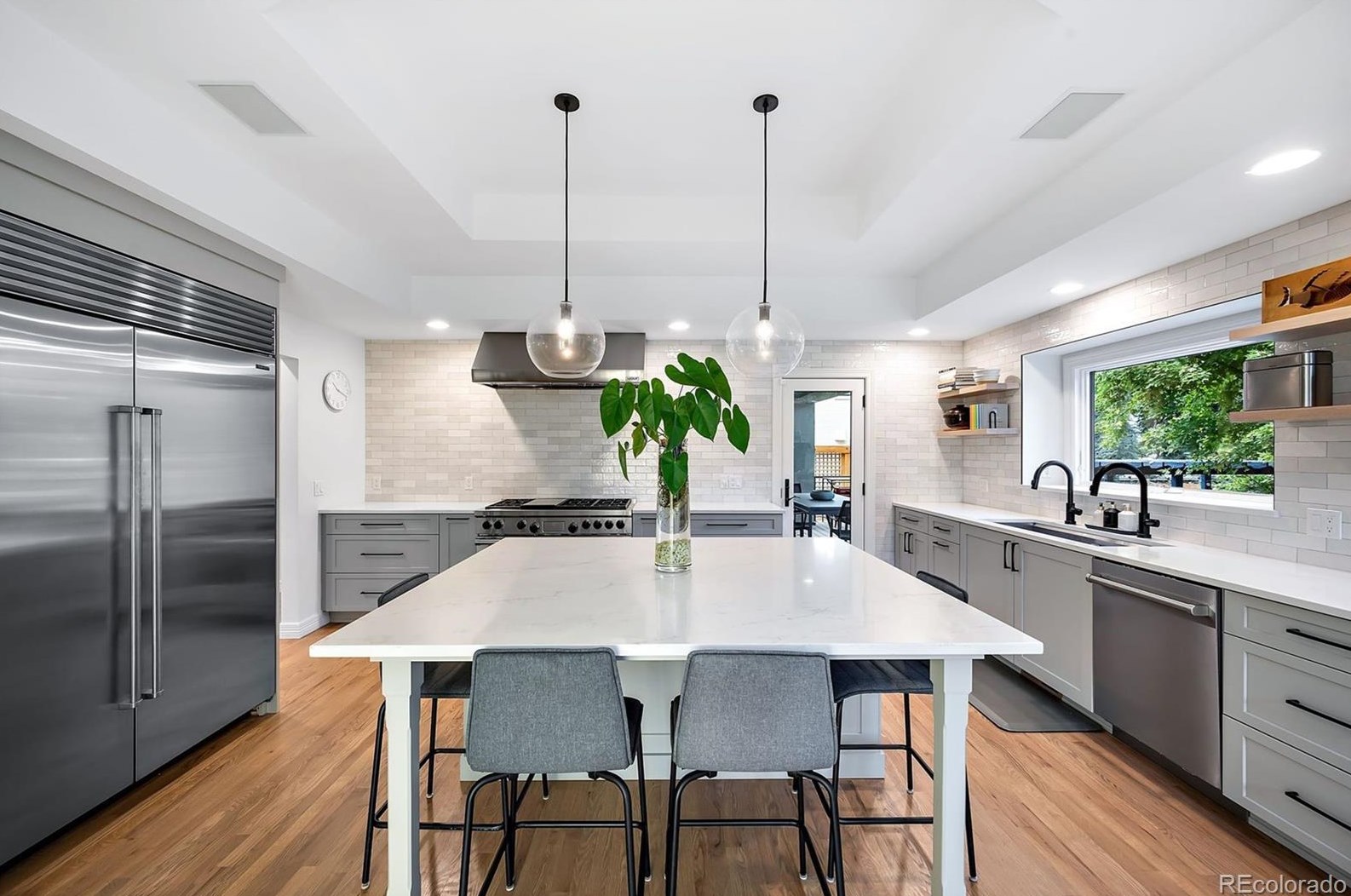101 Clermont St, Denver CO  80246-1036 exterior