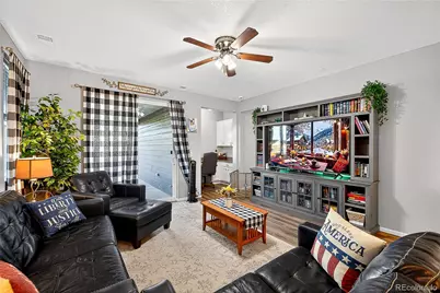 26811 E Byers Avenue, Aurora, CO 80018 - Photo 17