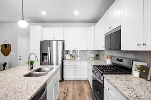 1983 S Poplar Ct, Denver, CO 80224 - Photo 9