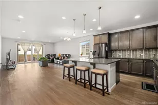 226 S Shady Grv Ct, Aurora, CO 80018 - Photo 7