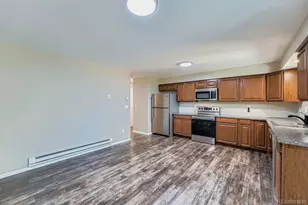 1976 Eagle St, Aurora, CO 80011 - Photo 5