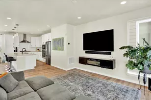 11205 W 53rd Ln, Arvada, CO 80002 - Photo 9