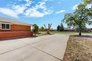 359 Quentin St, Aurora, CO 80011 - Photo 23