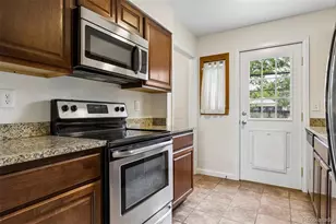 1100 Kingston St, Aurora, CO 80010 - Photo 9