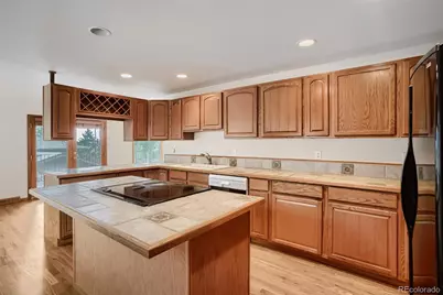 8221 W 70th Avenue, Arvada, CO 80004 - Photo 9