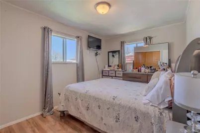 1400 S Collyer Street, Longmont, CO 80501 - Photo 9