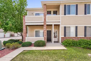 16821 E Hawaii Dr, Aurora, CO 80017 - Photo 1