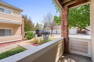16821 E Hawaii Dr, Aurora, CO 80017 - Photo 25