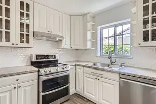 3610 Olive St, Denver, CO 80207 - Photo 9