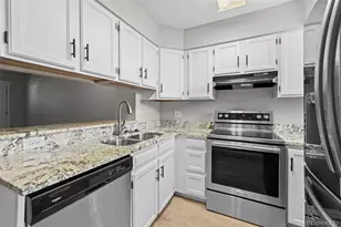 10232 W Dartmouth Ave, Denver, CO 80227 - Photo 7