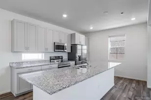 10087 Scranton Ct, Commerce City, CO 80022 - Photo 3