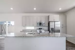 10087 Scranton Ct, Commerce City, CO 80022 - Photo 3