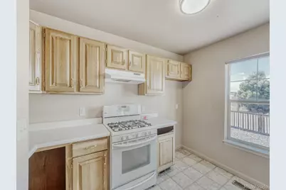 23341 E Saratoga Circle, Aurora, CO 80016 - Photo 7