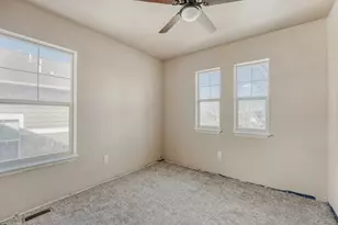 23341 E Saratoga Cir, Aurora, CO 80016 - Photo 17