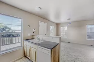 23341 E Saratoga Cir, Aurora, CO 80016 - Photo 9