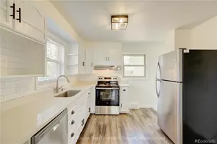 6900 Larsh Dr, Denver, CO 80221 - Photo 7