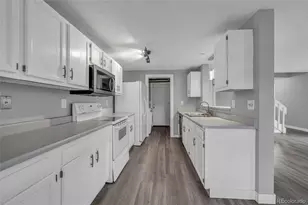 9315 Gray Ct, Westminster, CO 80031 - Photo 7