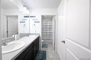37 S Waterloo St, Aurora, CO 80018 - Photo 17