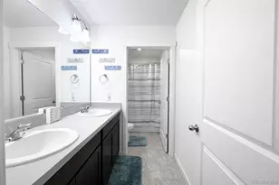 37 S Waterloo St, Aurora, CO 80018 - Photo 29