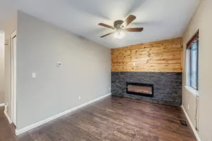 2001 Vineyard Dr, Castle Rock, CO 80104 - Photo 9