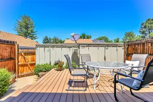 2433 E Fremont Ct, Centennial, CO 80122 - Photo 31
