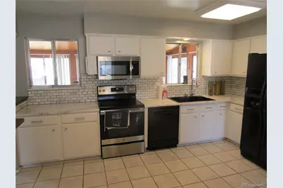 1093 S Macon Way, Aurora, CO 80012 - Photo 11