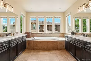 26726 E Peakview Dr, Aurora, CO 80016 - Photo 29