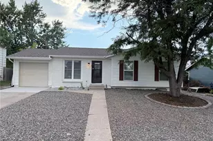 2615 S Laredo Ct, Aurora, CO 80013 - Photo 1