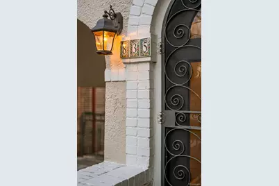 835 Gaylord Street, Denver, CO 80206 - Photo 3