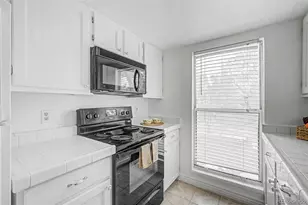 3872 S Fraser St, Aurora, CO 80014 - Photo 7