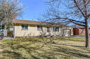 922 S Ironton St, Aurora, CO 80012 - Photo 3