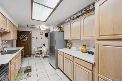 12024 E Maple Avenue, Aurora, CO 80012 - Photo 11