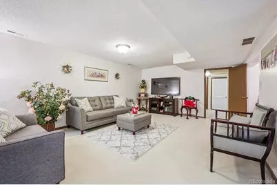 12024 E Maple Avenue, Aurora, CO 80012 - Photo 23