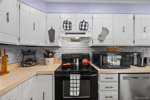 8412 Newland Dr, Arvada, CO 80003 - Photo 19