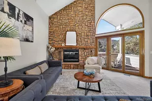 25924 Gateway Dr, Golden, CO 80401 - Photo 9