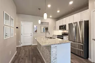 8428 Galvani Trl, Littleton, CO 80129 - Photo 7