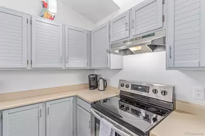 2675 S Deframe Circle, Lakewood, CO 80228 - Photo 11