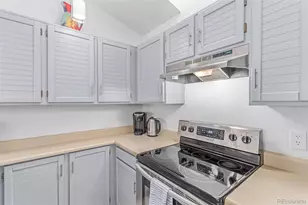 2675 S Deframe Cir, Lakewood, CO 80228 - Photo 11