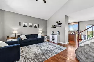 337 Peabody St, Castle Rock, CO 80104 - Photo 3