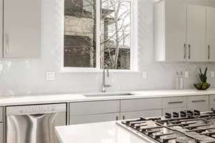 8565 E 50th Dr, Denver, CO 80238 - Photo 11