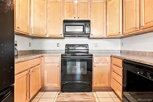 221 Granby Way, Aurora, CO 80011 - Photo 7
