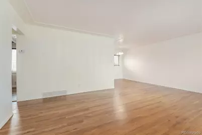 5661 E Amherst Avenue, Denver, CO 80222 - Photo 9