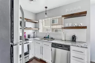 112 Blue Spruce Ct, Littleton, CO 80126 - Photo 7