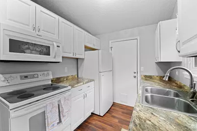 17551 E Temple Drive, Aurora, CO 80015 - Photo 13