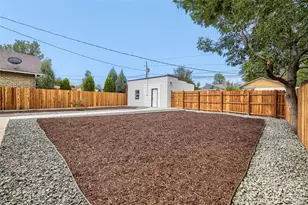2451 N York St, Denver, CO 80205 - Photo 25
