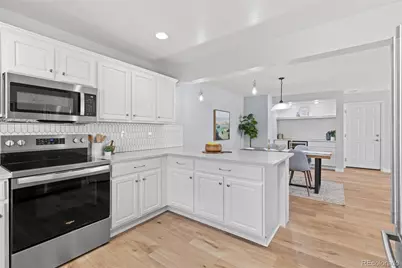 10466 Garland Drive, Broomfield, CO 80021 - Photo 7