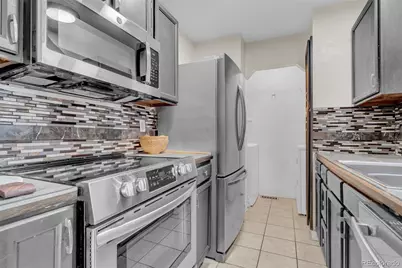 3082 S Truckee Street, Aurora, CO 80013 - Photo 5