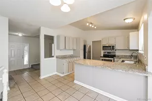 2721 S Salida Way, Aurora, CO 80013 - Photo 3